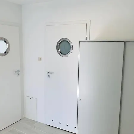 Appartement Uroczy Z Basenem I Kortem Tenisowym