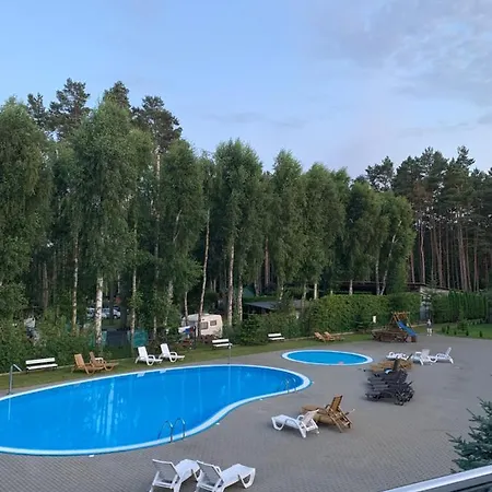 Appartement Uroczy Z Basenem I Kortem Tenisowym