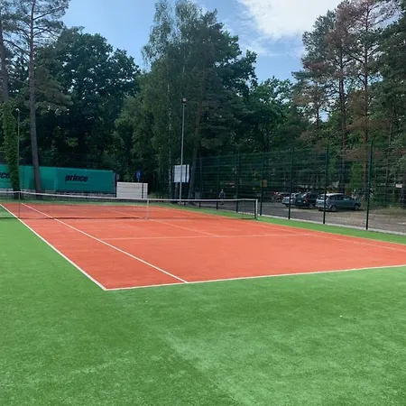 Uroczy Z Basenem I Kortem Tenisowym Appartement Pobierowo