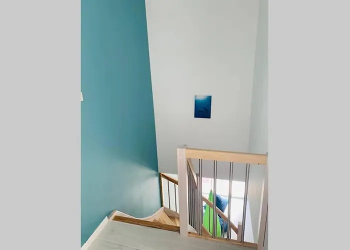 Uroczy Z Basenem I Kortem Tenisowym *