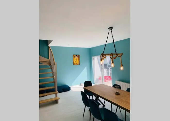 Apartamento Uroczy Z Basenem I Kortem Tenisowym Pobierowo